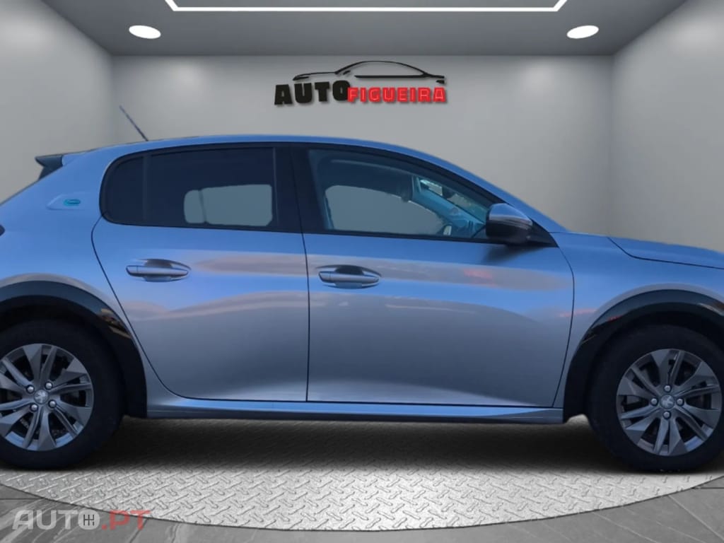 Peugeot E-208 50 kWh Allure Pack