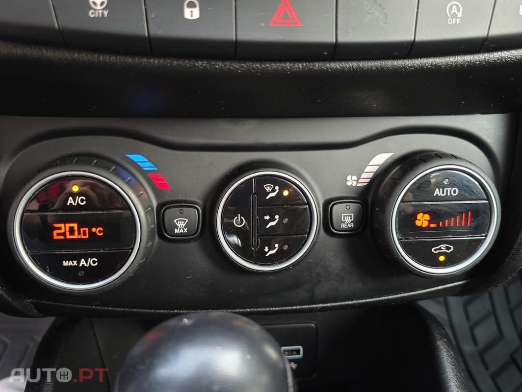 Fiat Tipo 1.6 M-Jet Lounge DCT