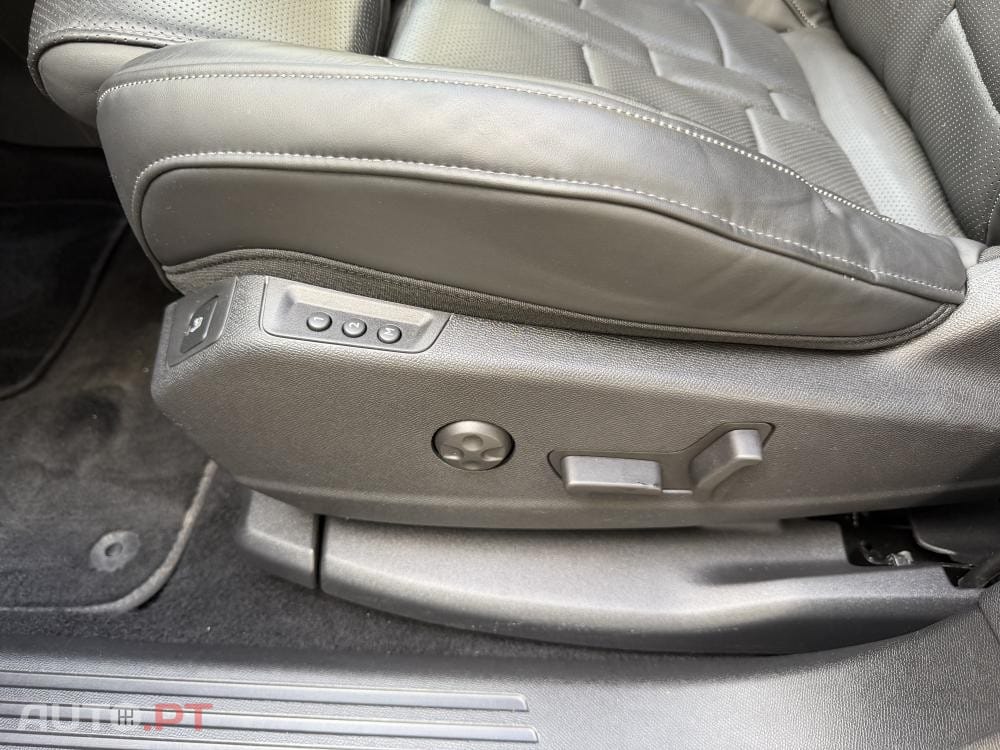 DS DS7 Crossback E-Tense Performance Line+ EAT8