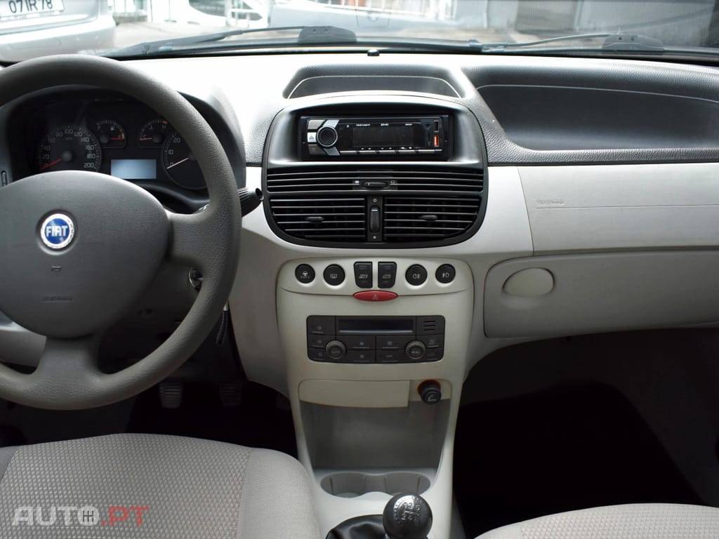 Fiat Punto 1.2 16V 80 Dynamic