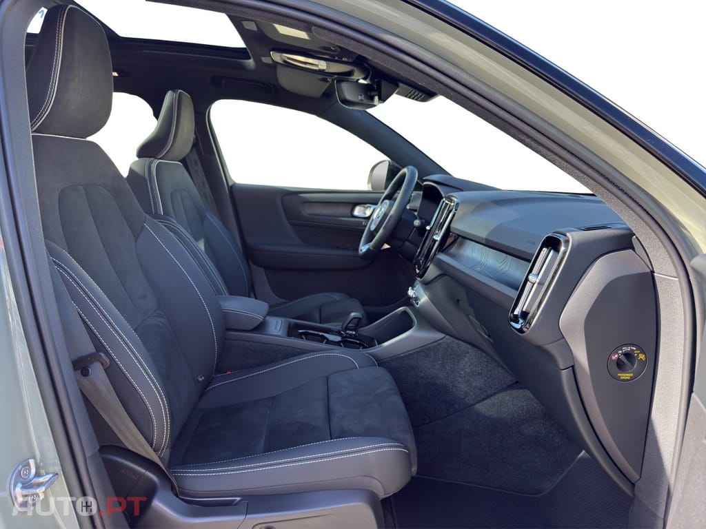 Volvo XC40 Recharge 82 kWh Twin Motor Ultimate