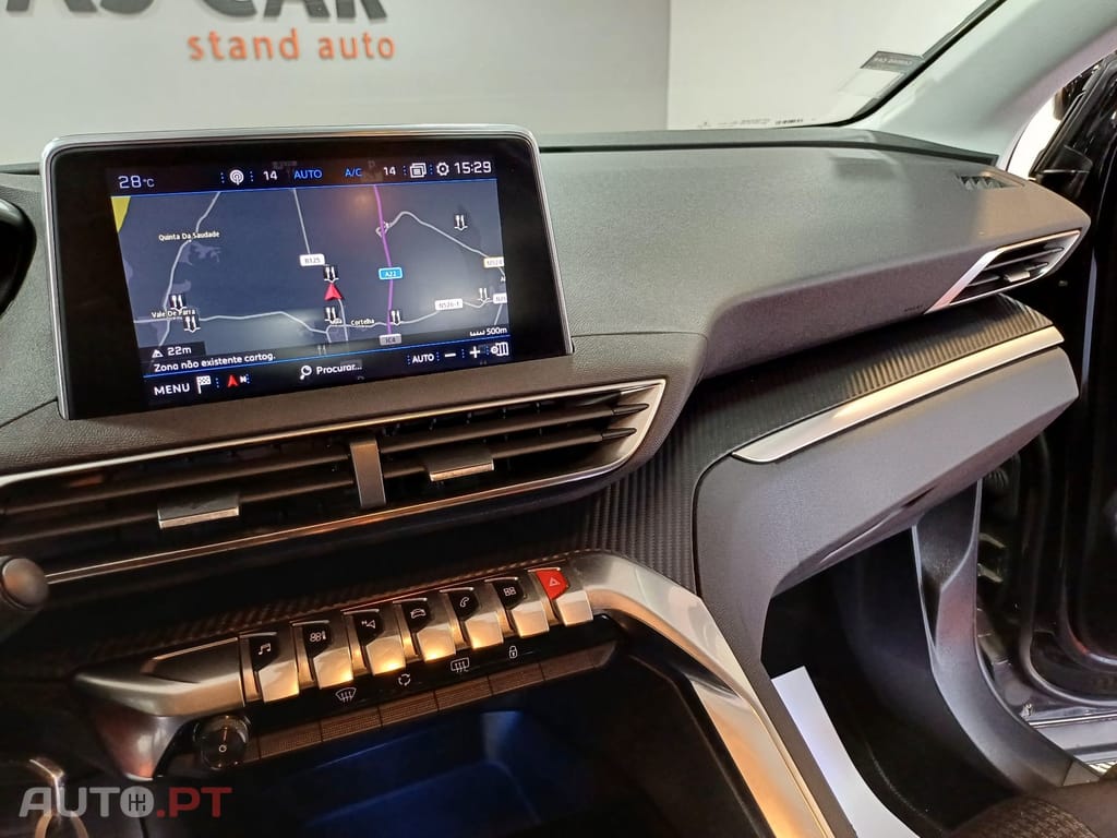 Peugeot 3008 1.5 BlueHDi Allure EAT8