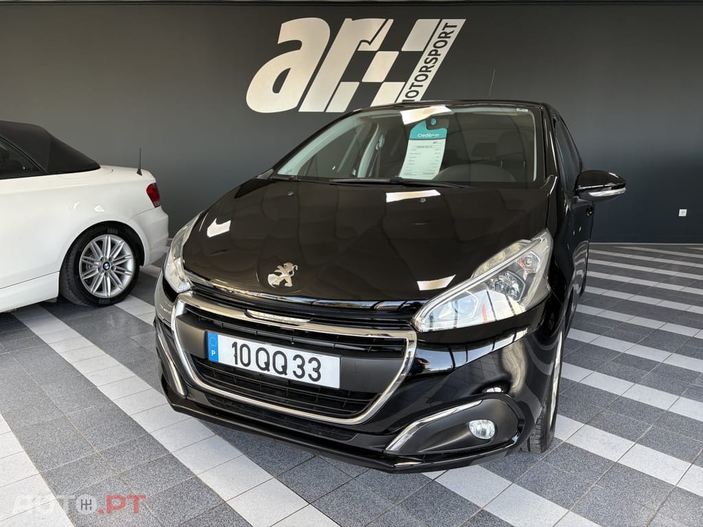 Peugeot 208 1.2 PureTech Signature