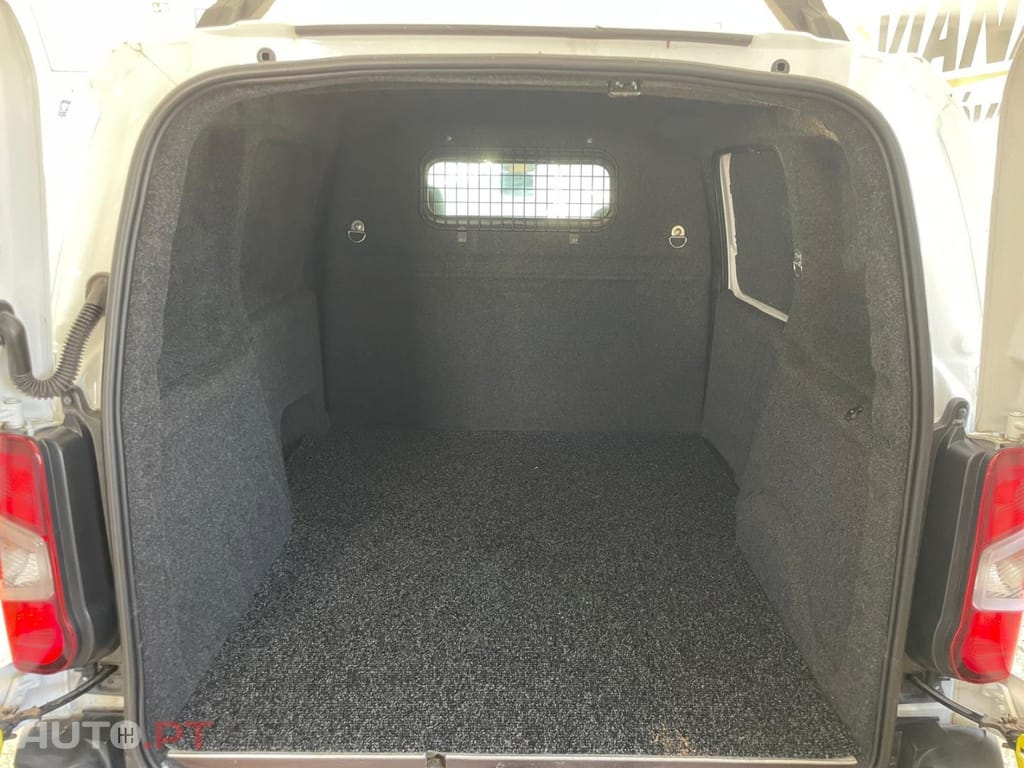 Citroën Berlingo 1.6 BlueHDi L1 — fotografia 26