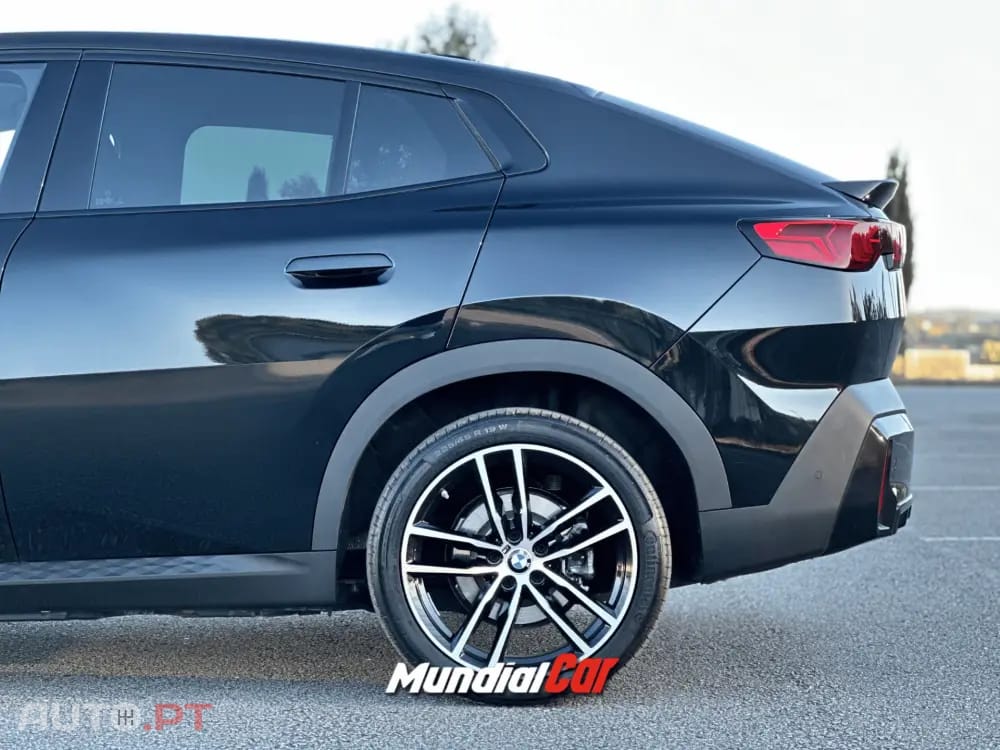 BMW iX2 eDrive20