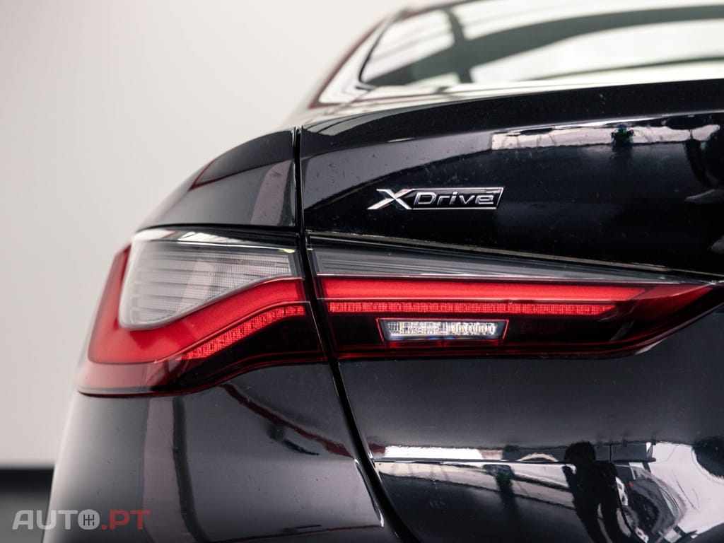 BMW 420 d xDrive Pack Desportivo M Auto