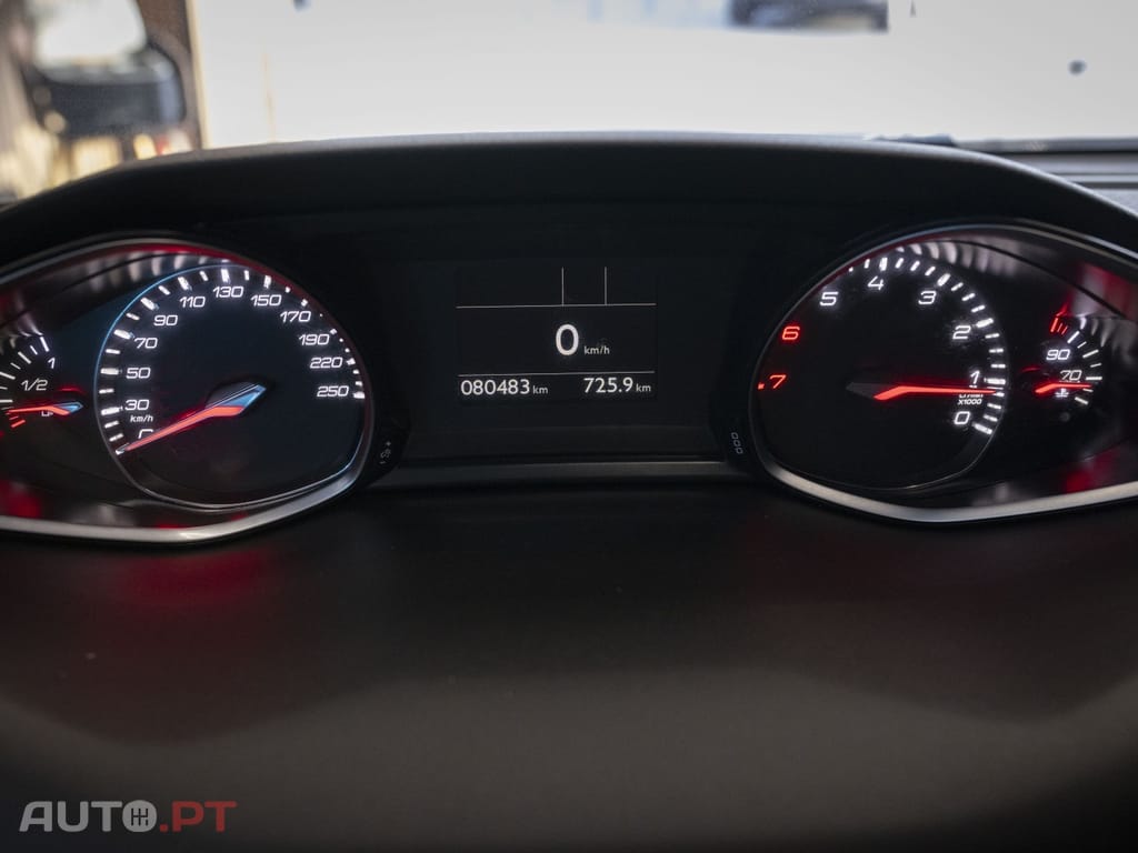 Peugeot 308 1.2 PureTech Business Line