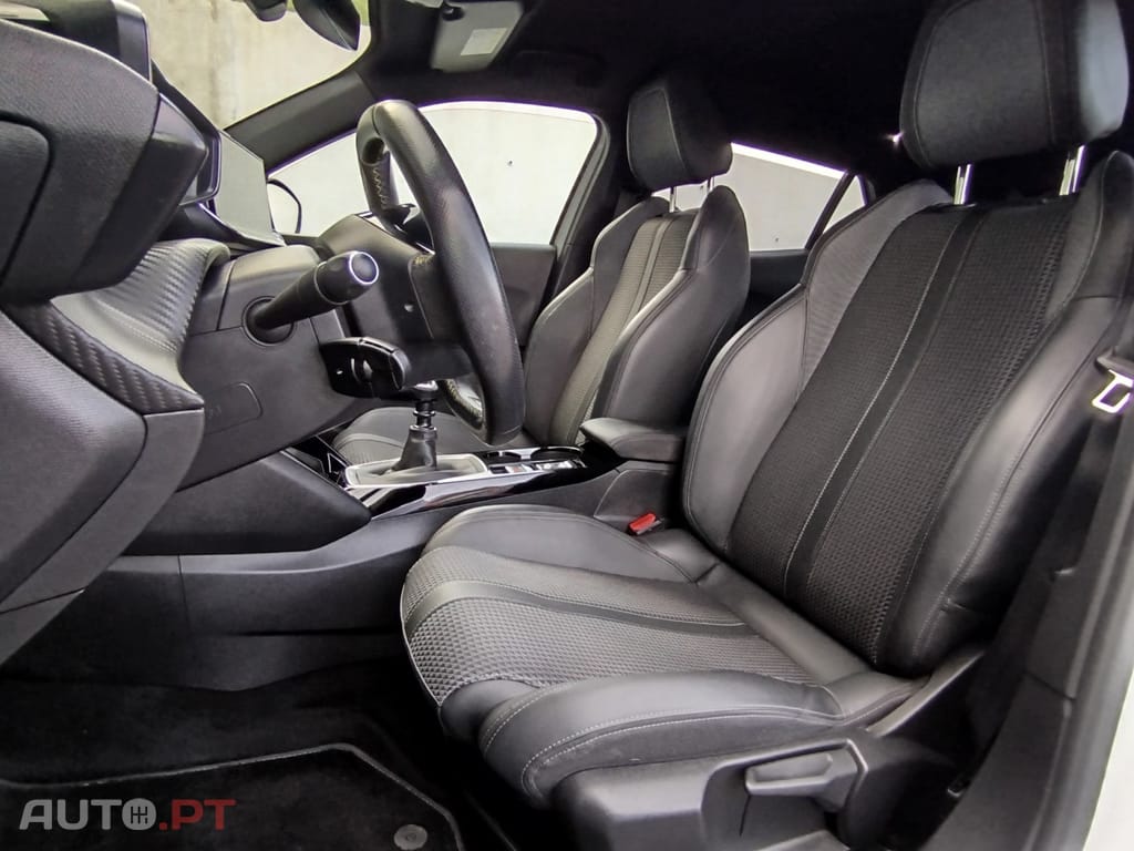 Peugeot 2008 1.2 PureTech GT Line