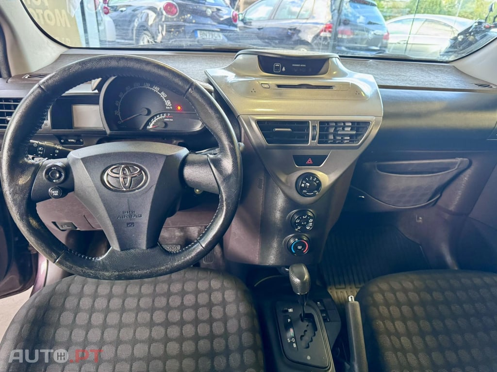 Toyota iQ 1.0 VVT-I AUTOMATICO