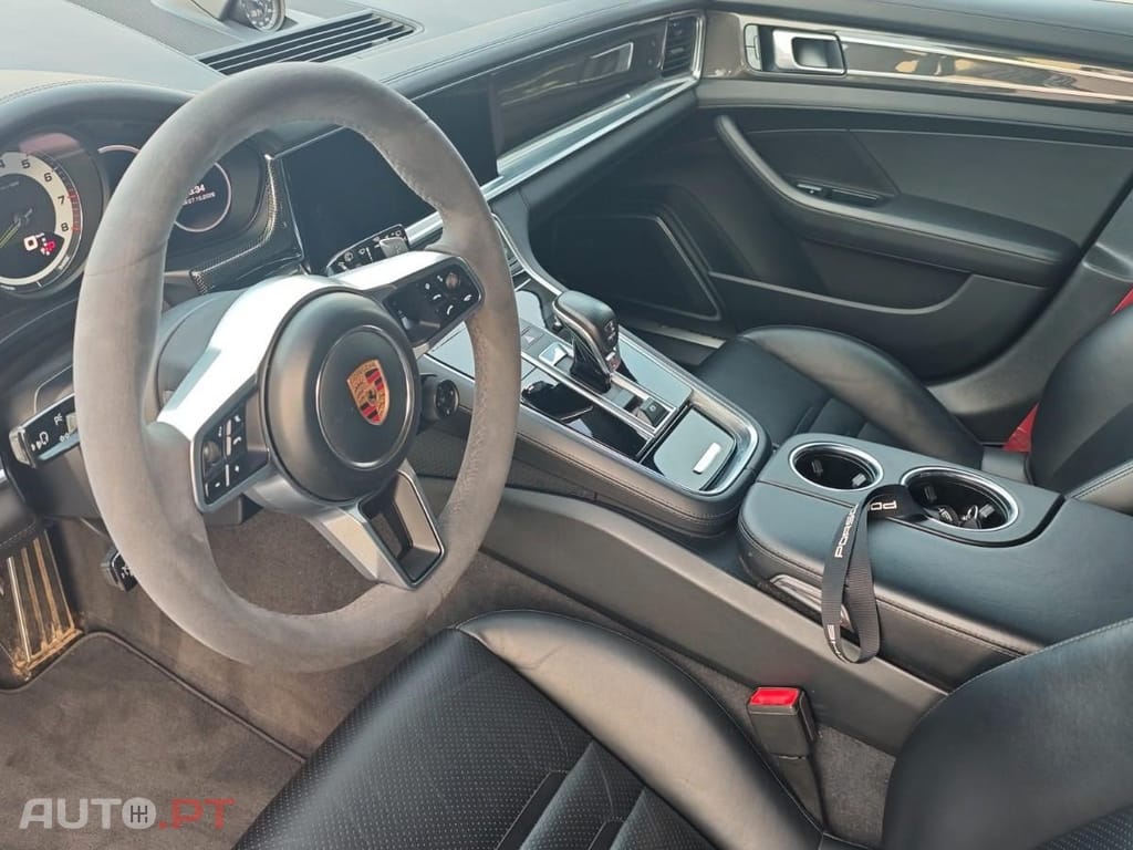 Porsche Panamera ST 4 E-Hybrid Sport Design