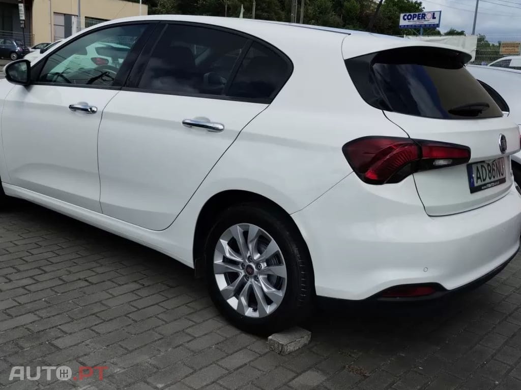 Fiat Tipo 1.3 M-Jet Lounge