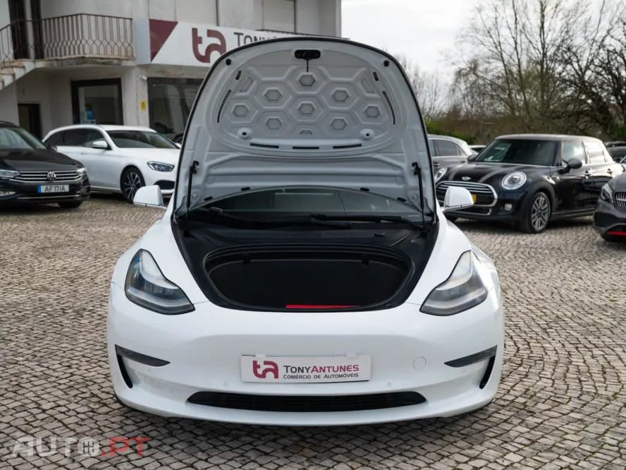 Tesla Model 3 Long Range AWD Dual Motor