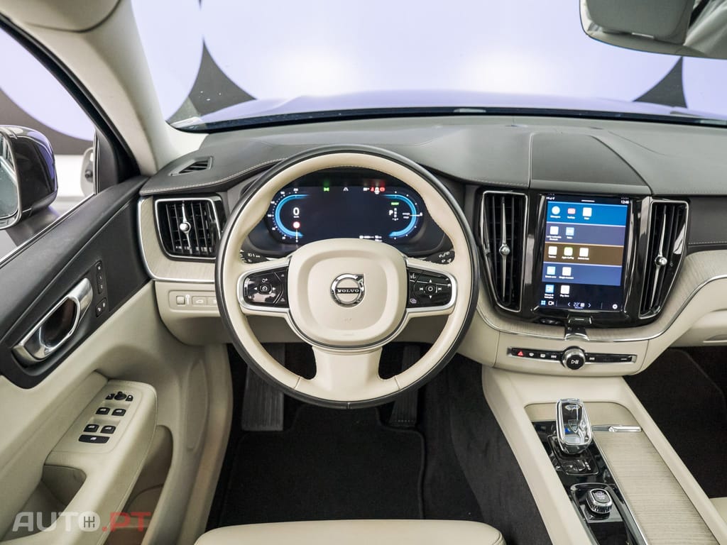 Volvo XC60 2.0 T6 PHEV Inscription AWD