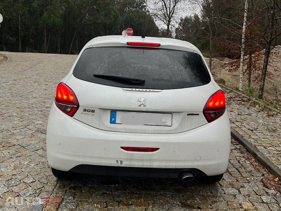 Peugeot 208 gt line