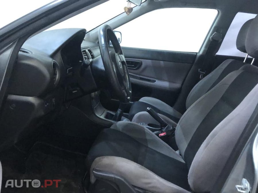 Subaru Impreza Sedan 2.0 R