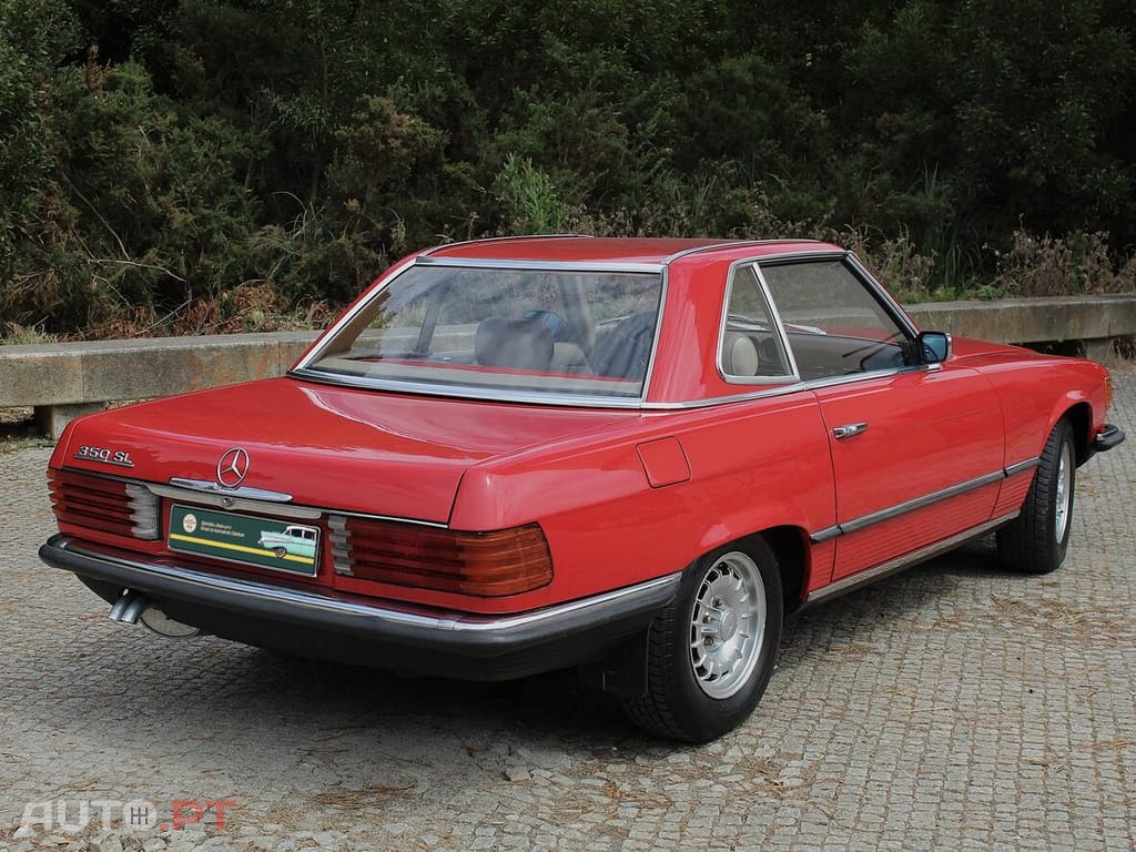 Mercedes-Benz SL 350 R107