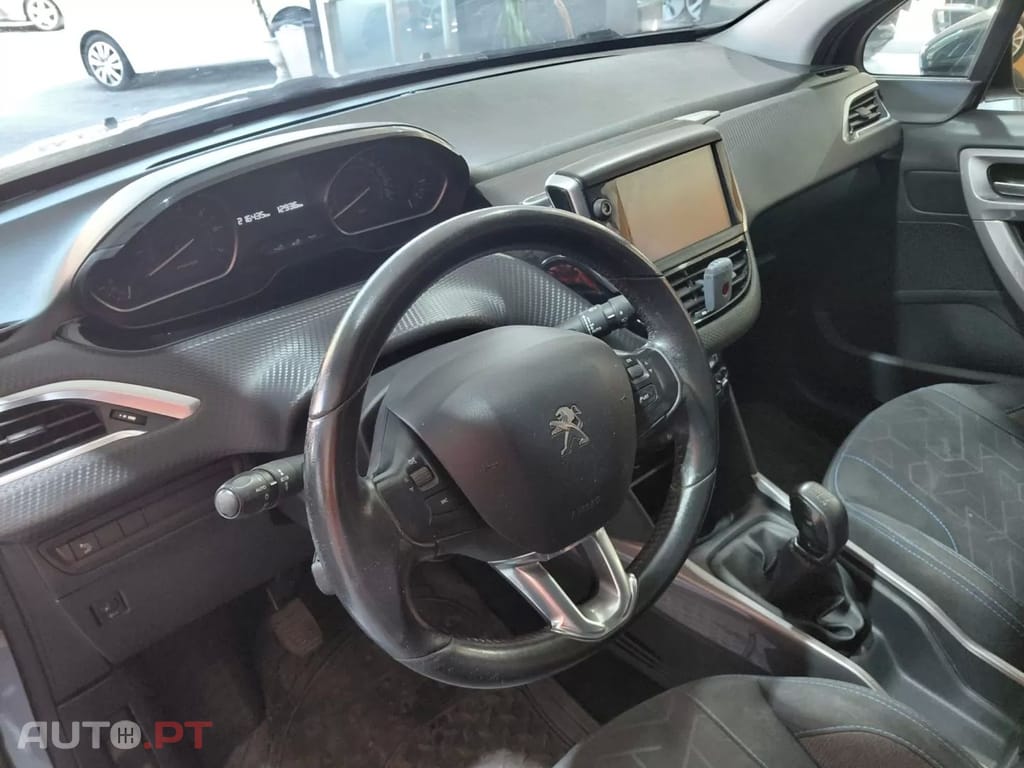 Peugeot 2008 1.2 PureTech Active