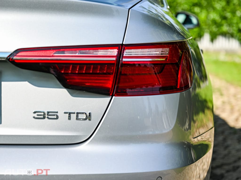 Audi A4 2.0 TDI Design S tronic