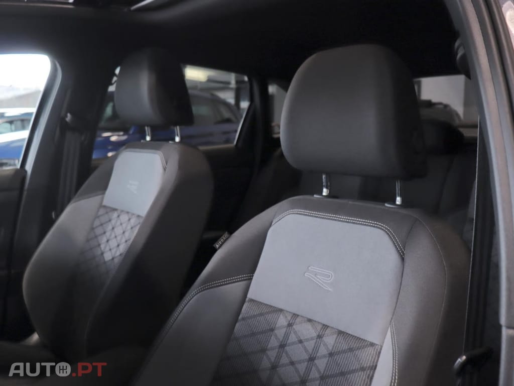 Volkswagen Taigo 1.0 TSI R-Line