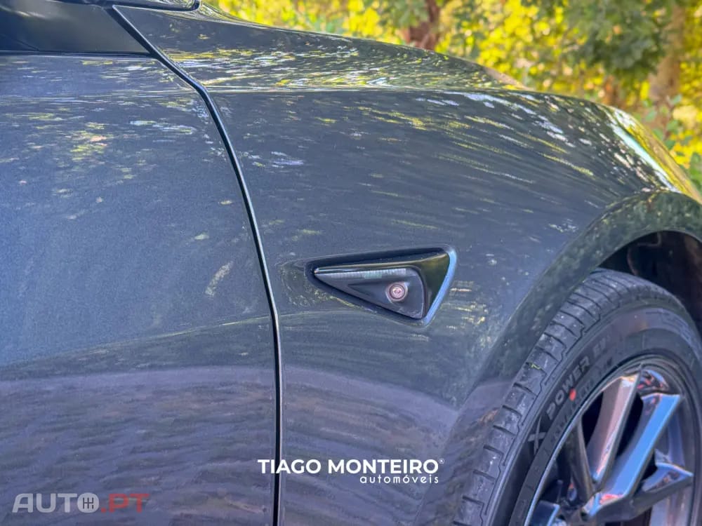 Tesla Model 3 Long Range AWD Dual Motor