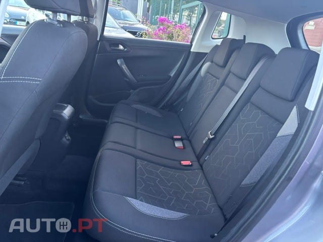 Peugeot 2008 1.6 BlueHDi Style