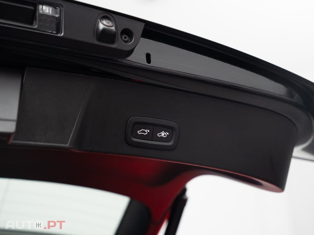 Volvo EX40 82 kWh Single Motor Extended Range Core