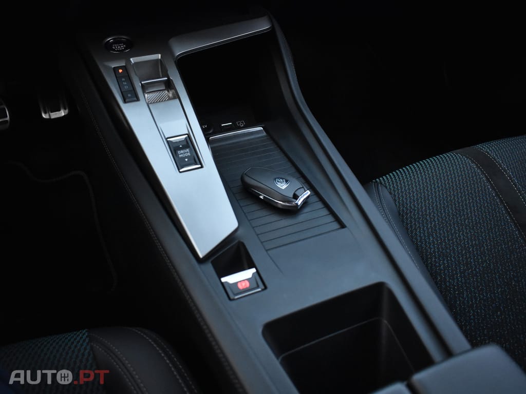 Peugeot E-308 54 kWh GT