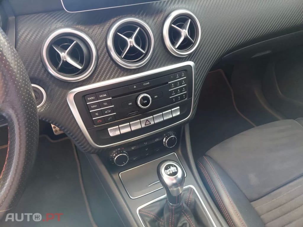 Mercedes-Benz A 180 d AMG Line