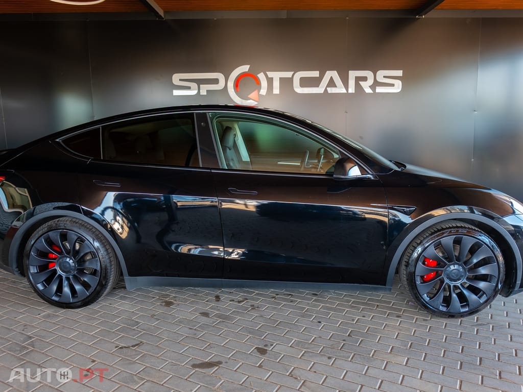 Tesla Model Y Performance Tração Integral