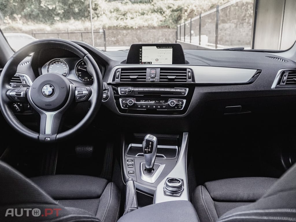 BMW 218 d Coupé Pack M Look M2