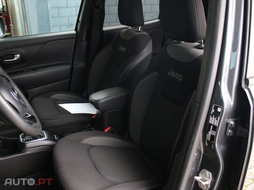 Jeep Renegade 1.3 T-GDI 4xe Auto Limited