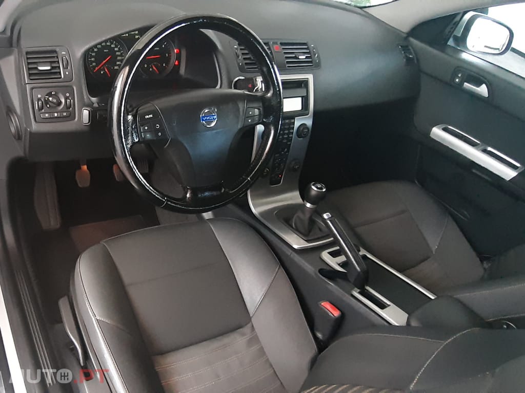 Volvo V50 Momentum 1.6D 110 CV