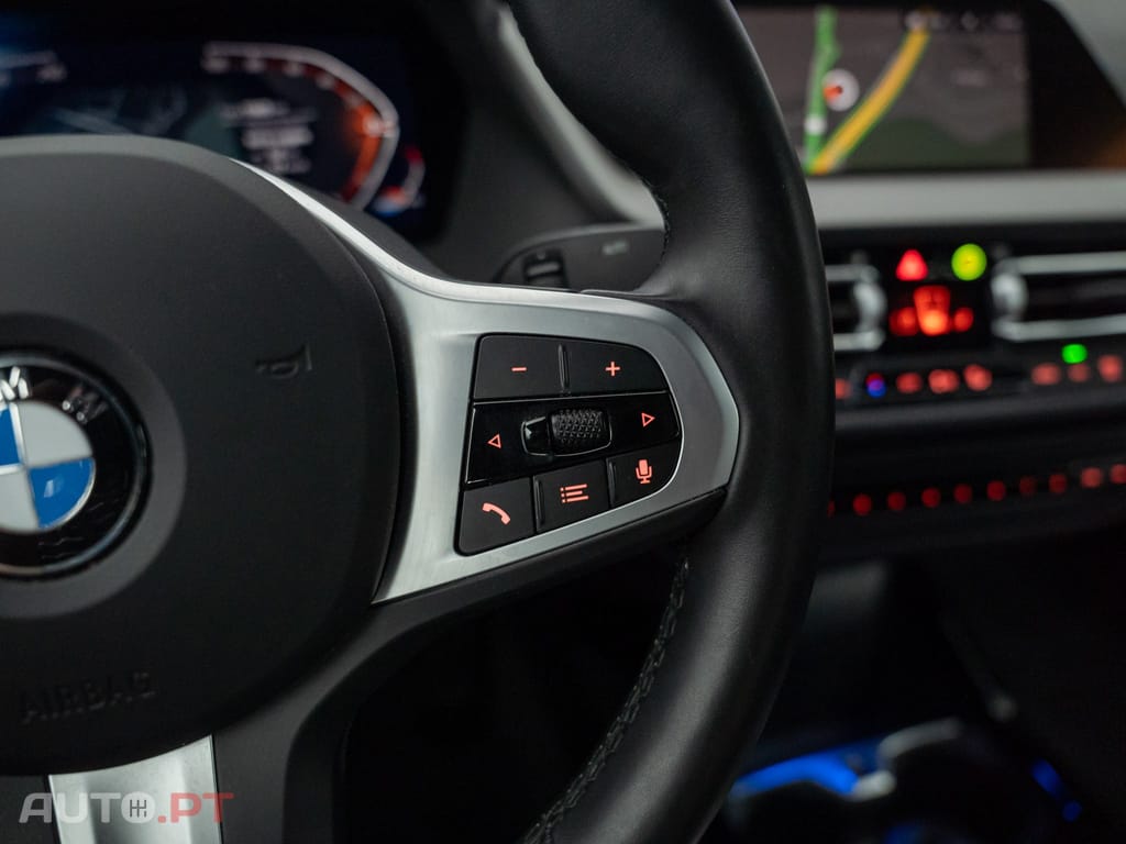 BMW 216 d Pack Desportivo M