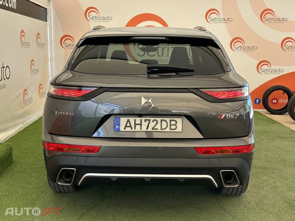 DS DS7 Crossback E-Tense Performance Line EAT8