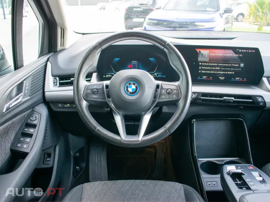 BMW 225