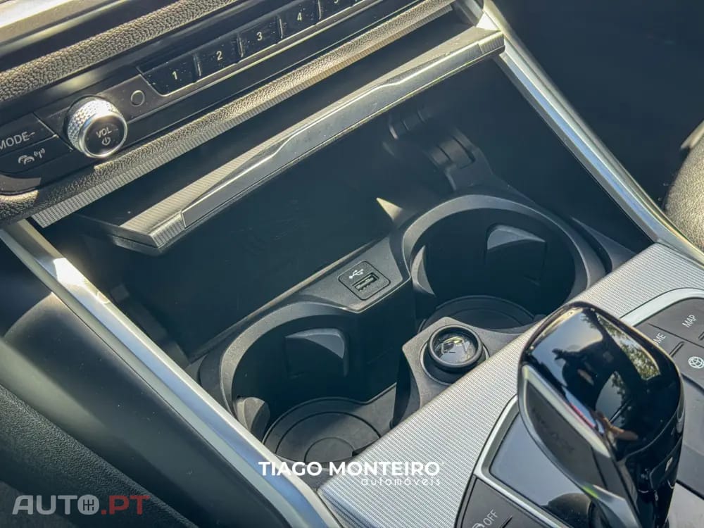 BMW 330 e Pack Desportivo M Auto