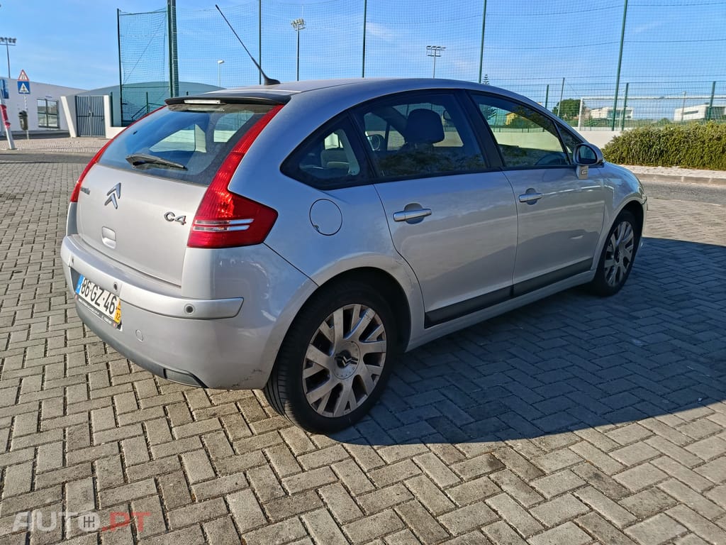 Citroen C4 1.6 HDi 110 cv VTR Pack