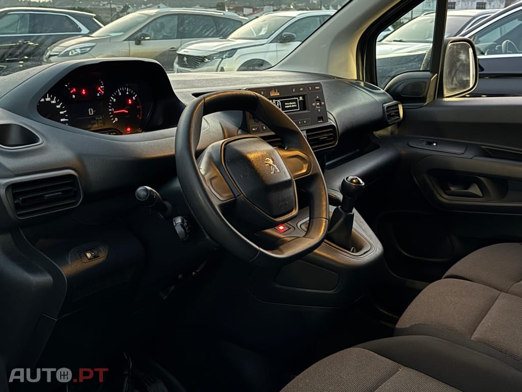 Peugeot Partner 1.6 BlueHDi L1 Pro 3L