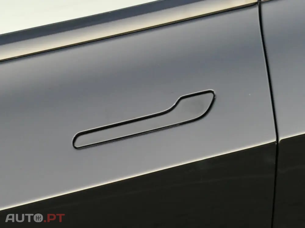 Tesla Model 3 Long Range Tração Integral