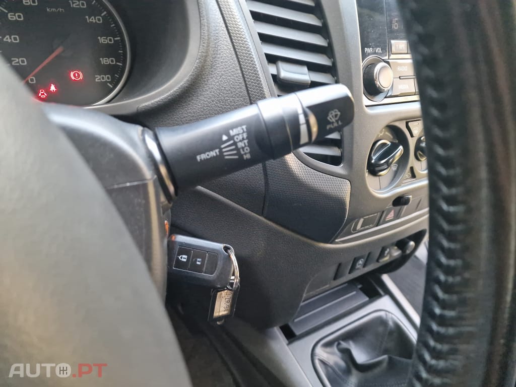 Mitsubishi L200 2.3 DI-D CD Invite 2WD