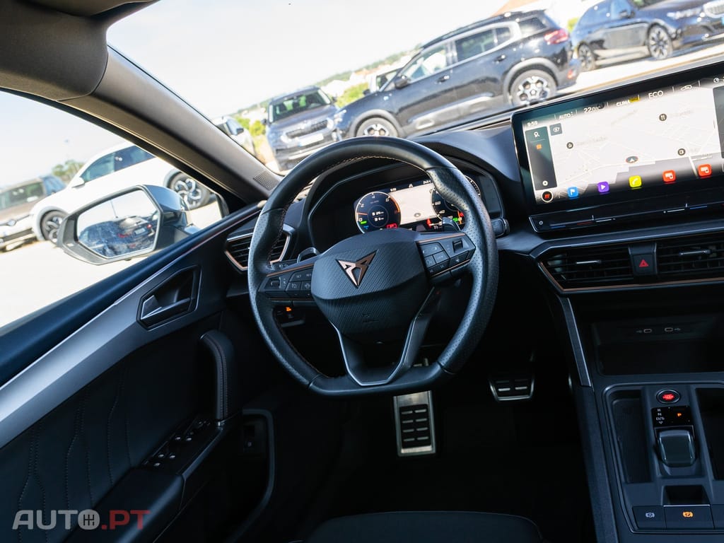 Cupra Leon 1.4 e-Hybrid MID DSG