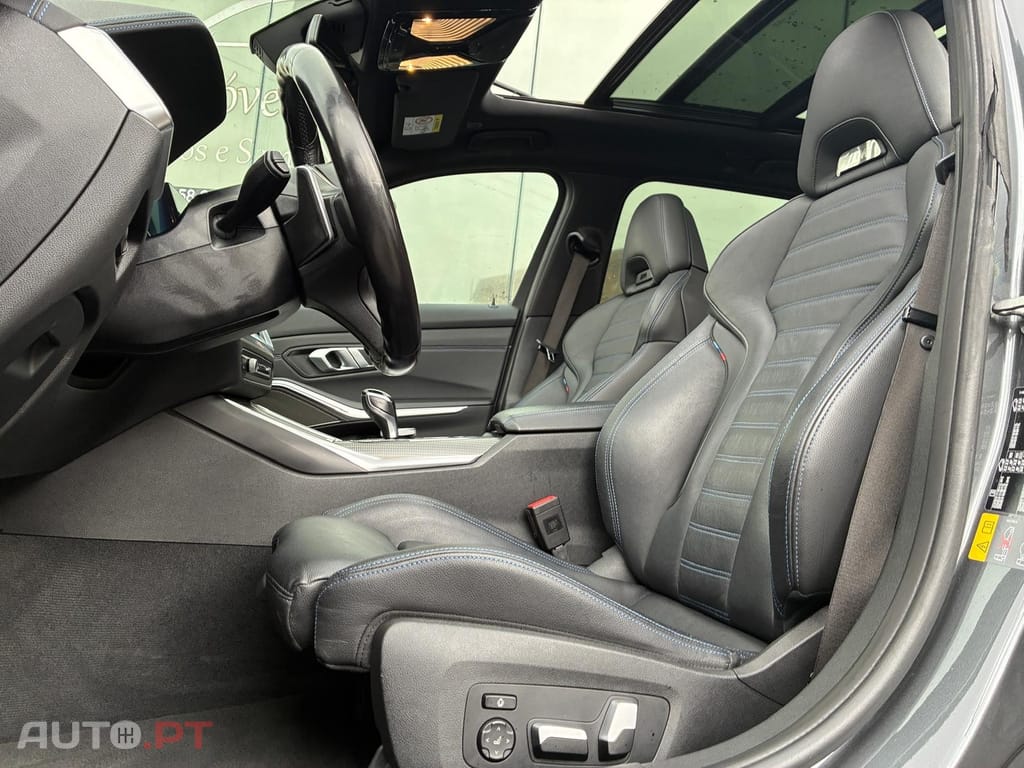 BMW 330 Pack M Auto Plug-In