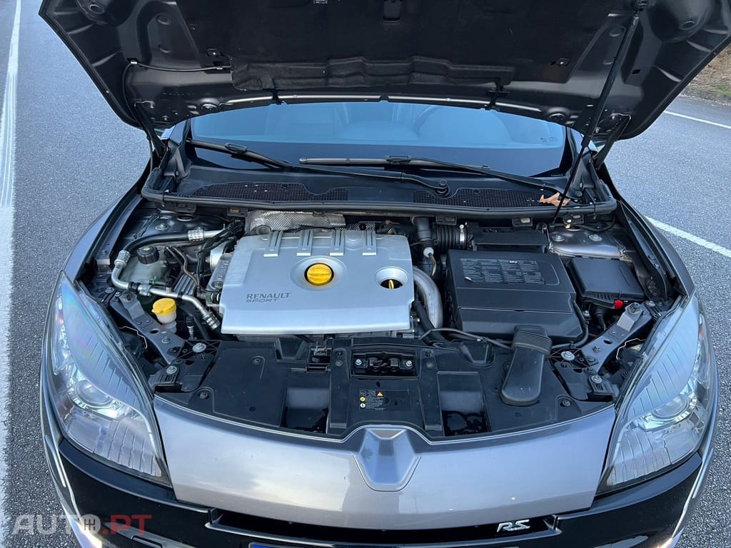 Renault Mégane Coupe 2.0 T 16V RS