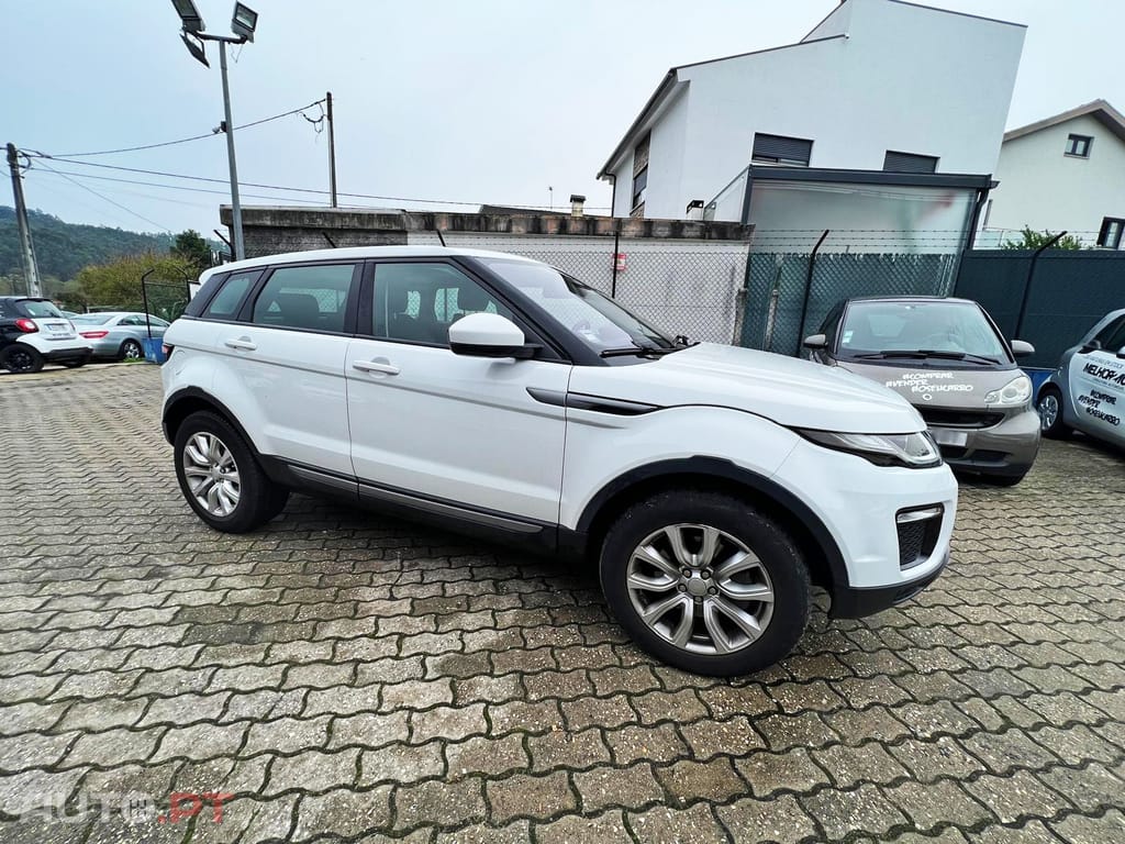Land Rover Evoque D240 HSE