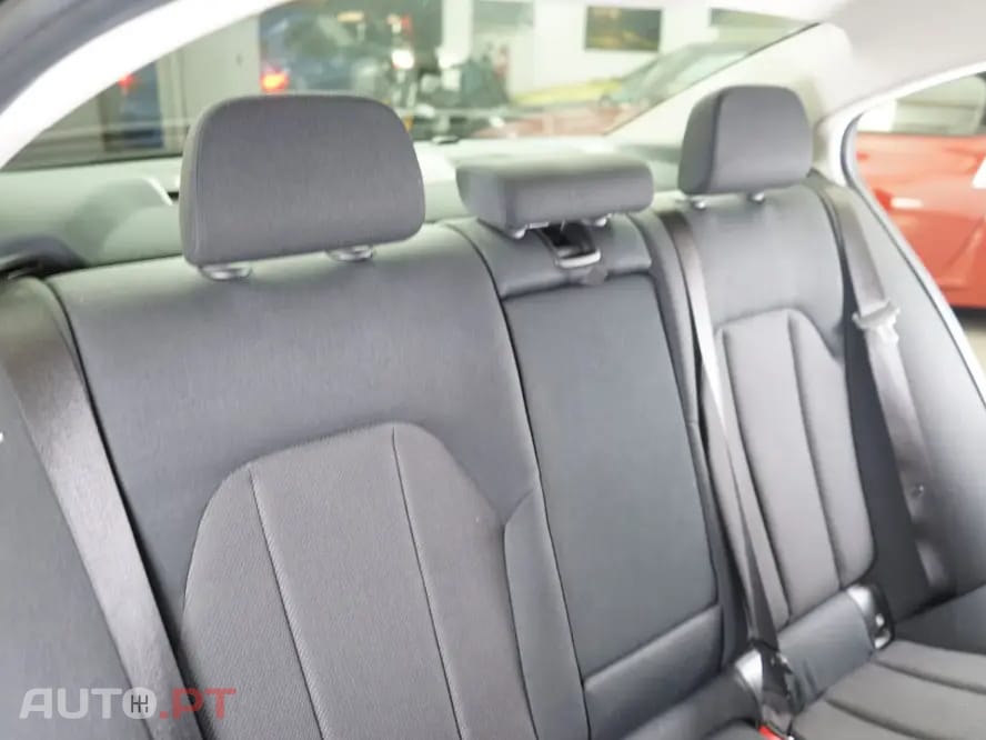 BMW 330 e Aut. Sport Line