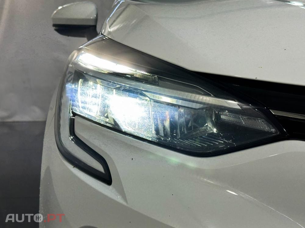 Renault Clio 1.6 E-Tech Intens