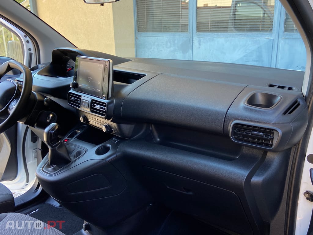 Peugeot Partner 1.6 HDI L1  100cv Carplay  Nacional