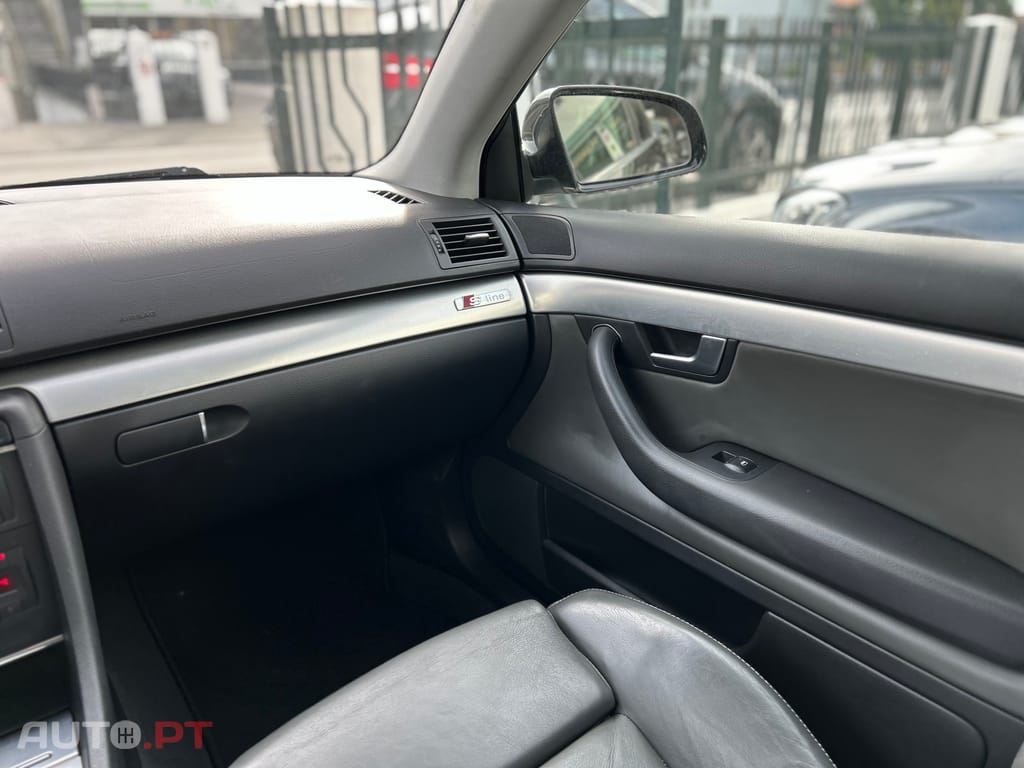 Audi A4 Avant 2.0 TDI S-LINE MULTI.