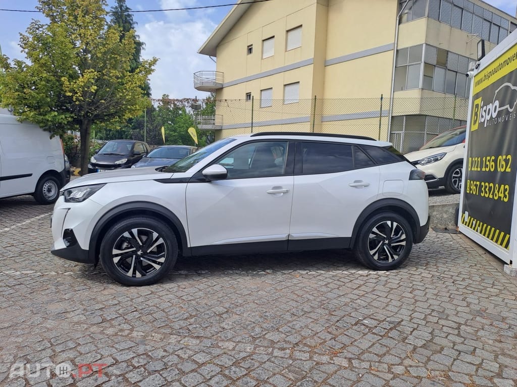 Peugeot E-2008 50 kWh Allure Pack