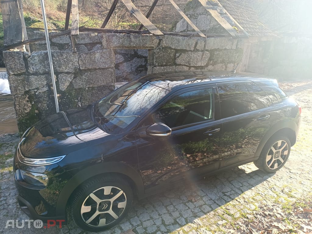 Citroen C4 Cactus BlueHDi 100 Stop&Start C-SERIES